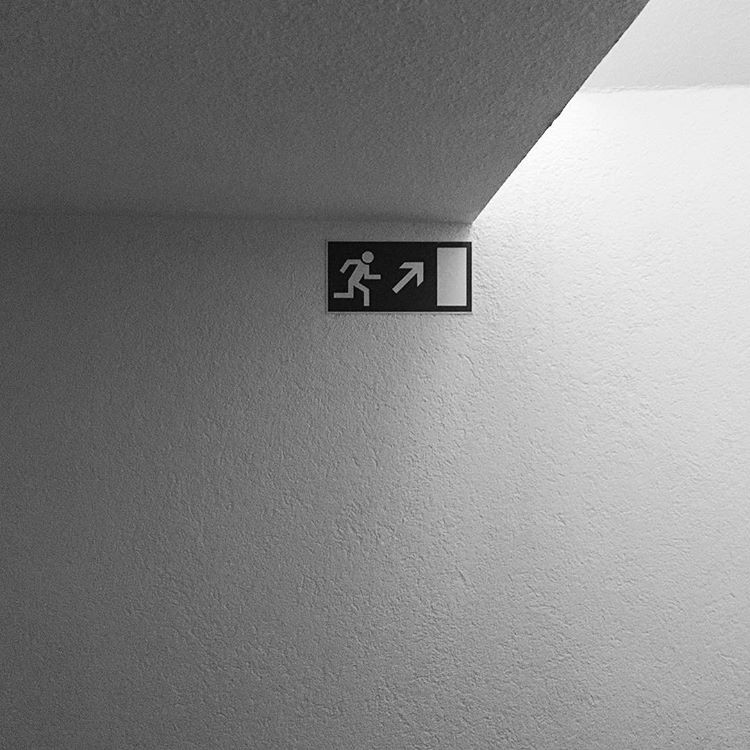 Dealing with a crisis in the workplace... Blog @ TemaUltim